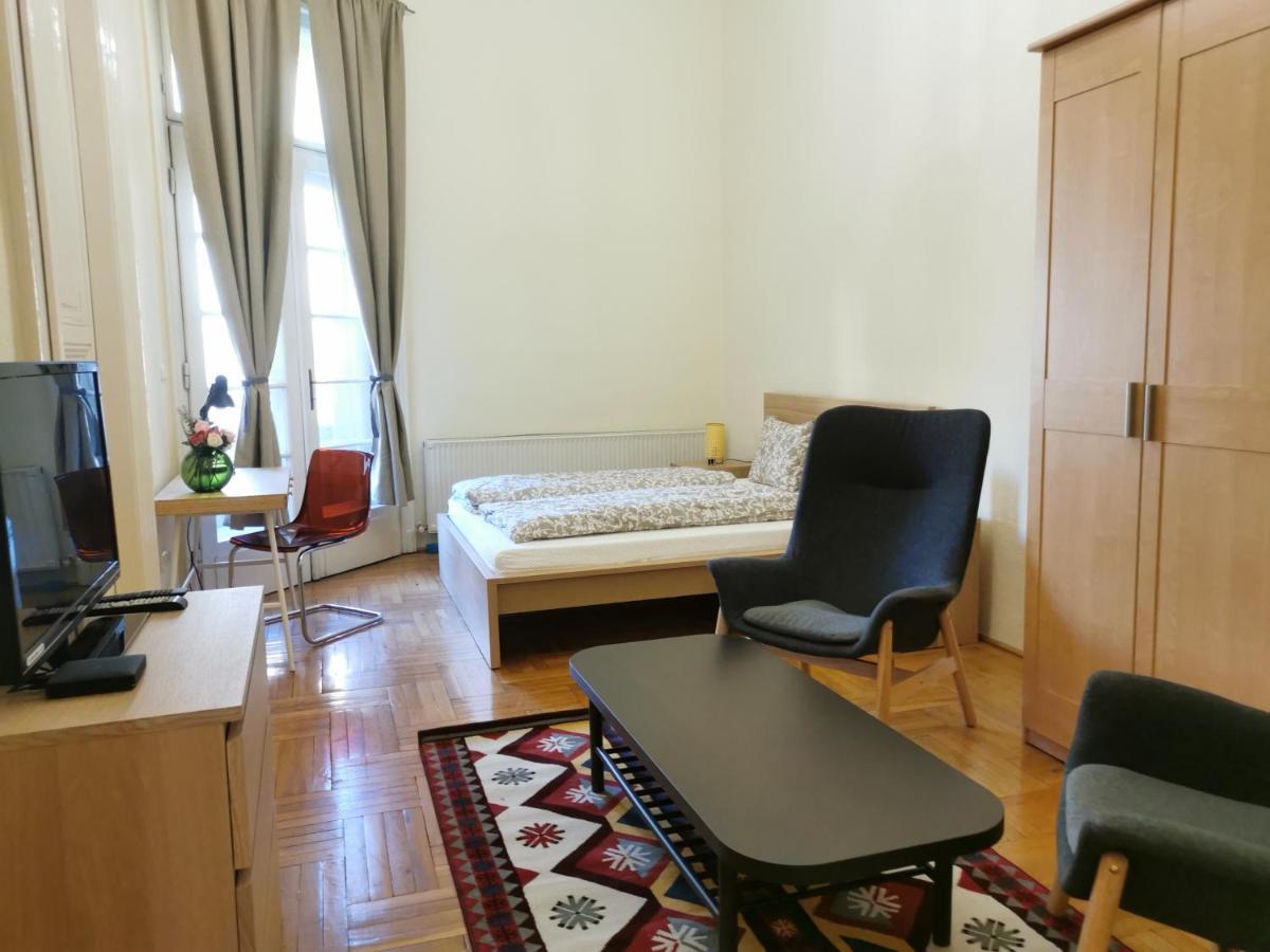 Andrassy Suite Budapest Esterno foto