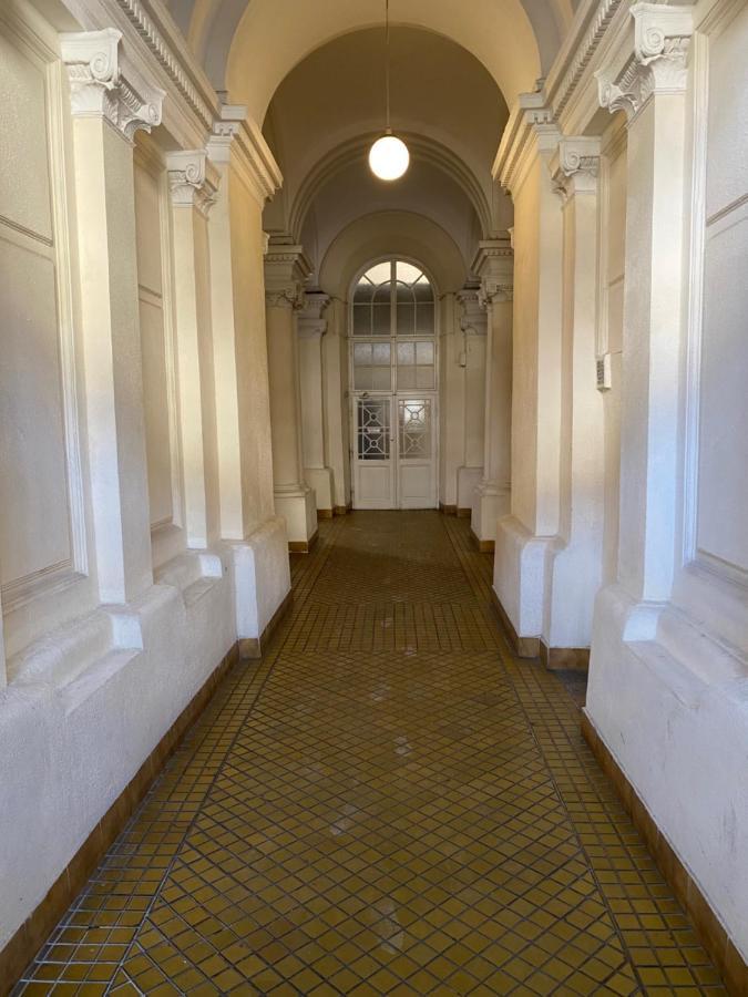 Andrassy Suite Budapest Esterno foto